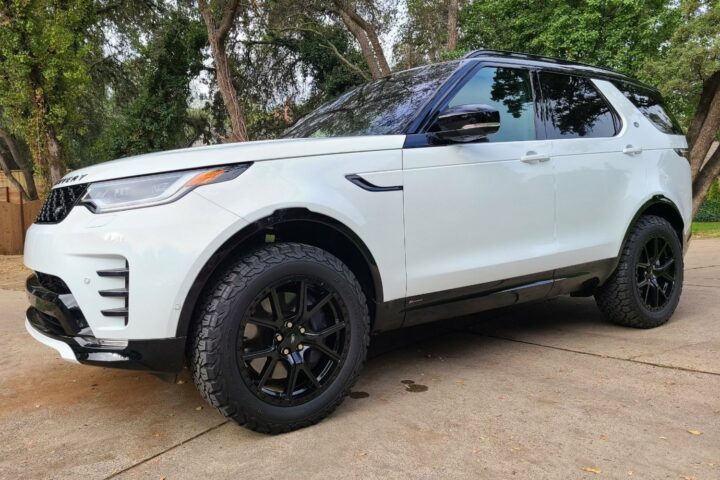 Mantra Wheels for Land Rover Discovery White Knighthawk Gloss Black