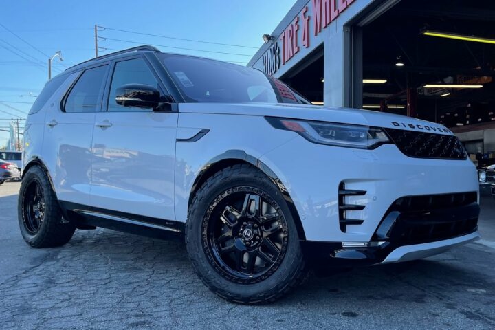 Mantra Wheels for Land Rover Discovery White Seamak Gloss Black
