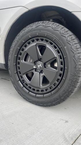 Mantra Wheels for Porsche Macan Silver The Fox