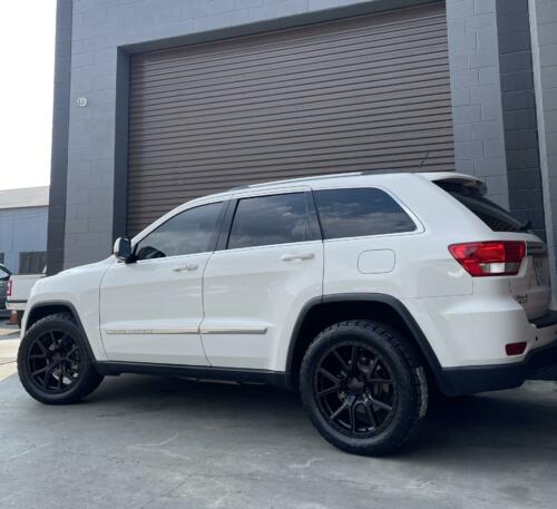 Mantra Wheels for Jeep Grand Cherokee White
